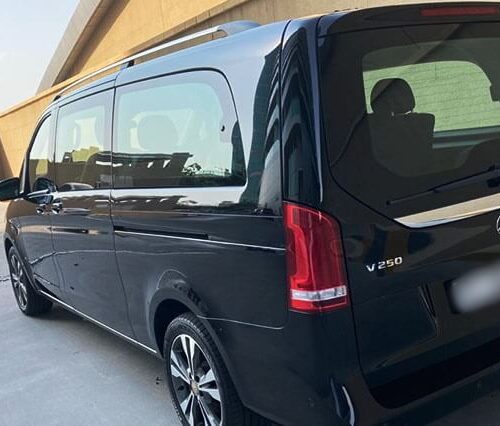 Mercedes-Benz-V250-Rental-in-Dubai